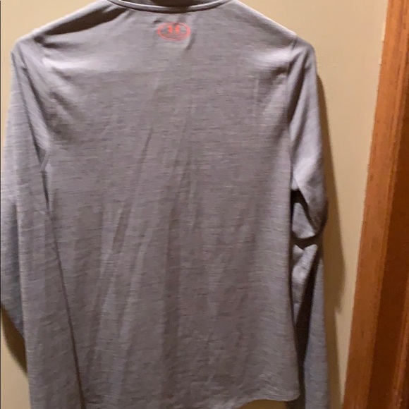 Under Armour heat gear 1/4 zip top - Picture 4 of 5